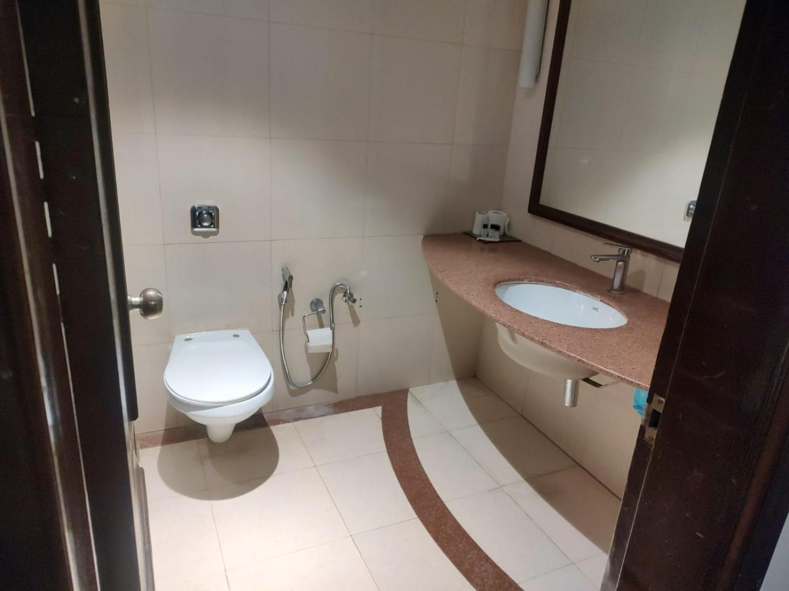 Luxera Hotels & Resorts Нью-Дели Экстерьер фото