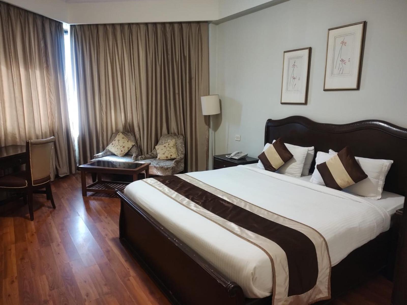 Luxera Hotels & Resorts Нью-Дели Экстерьер фото